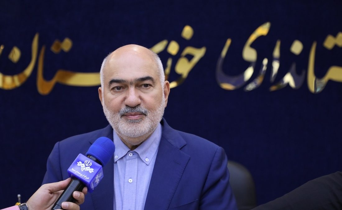 با وجود نیروی بومی استخدام از سایر مناطق ظلم آشکار است